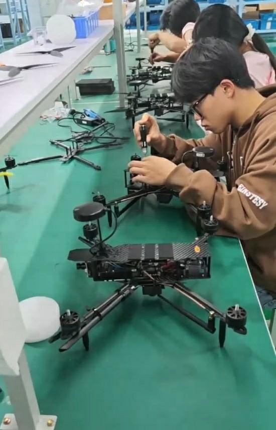 Combat FPV Drones